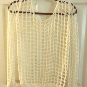Long sleeve key hole knit sweater